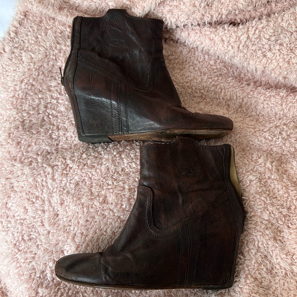 Frye Carson Wedge Bootie - Picture 3 of 13